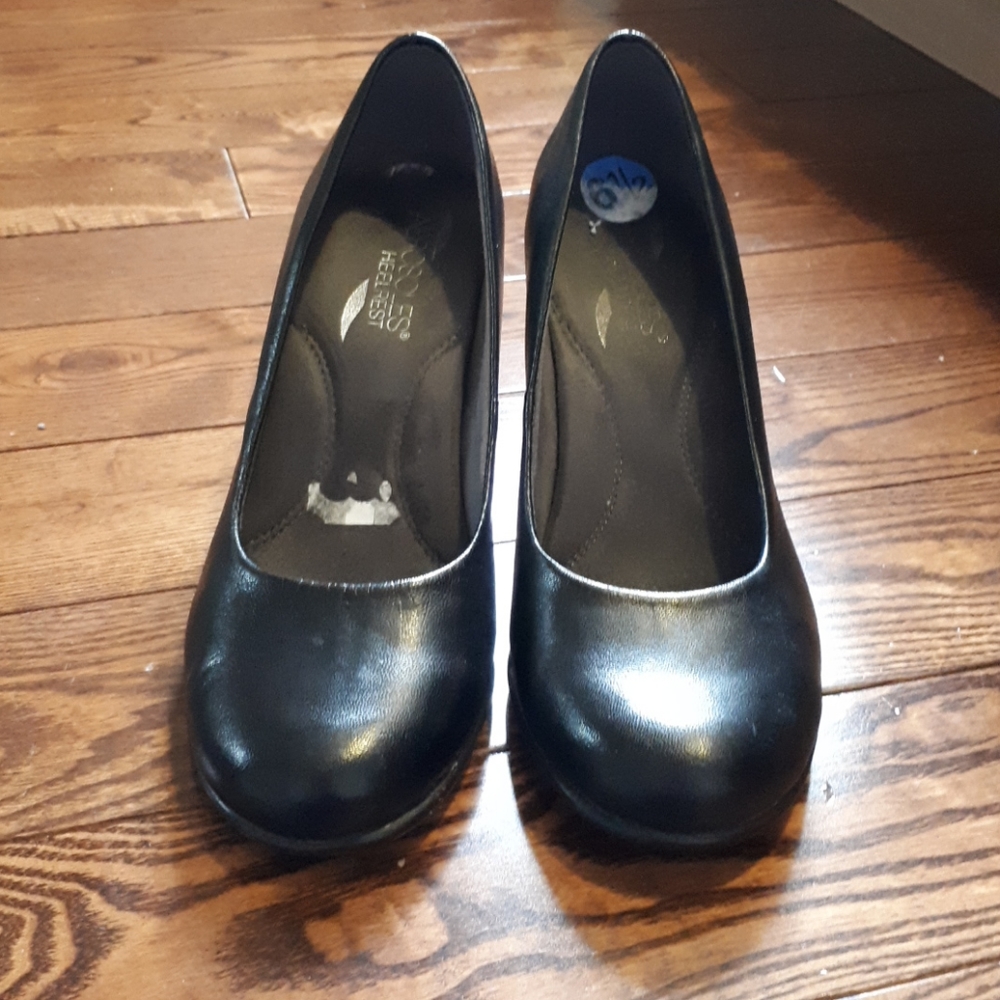 Aerosoles Comfort Heels